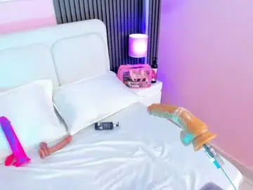 Chaturbate Free Live Porn of clawdeen__wolf