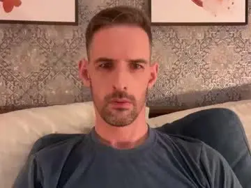 Chaturbate Live Sex Cam of gizzlemcclizzle