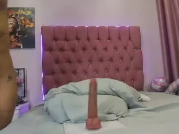 Chaturbate Best live sex cam show of mazeekiin
