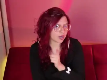 Chaturbate Live Sex Cam of alisson_desire