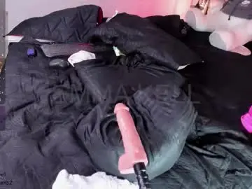 Chaturbate Live Porn of emma_kell