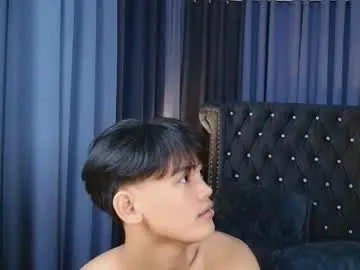 Chaturbate Sex Cam of kevs_corpuz