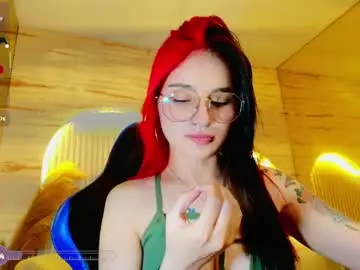Chaturbate Adult Video Chat of moon_red_r