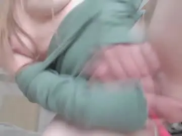 Chaturbate Adult Webcam of single_fox_4u