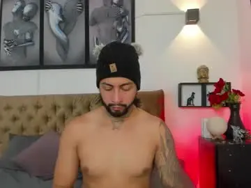 Chaturbate Live Sex Cam of bastian_jones1