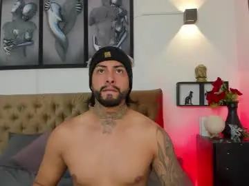 Chaturbate Free Live Porn of bastian_jones1