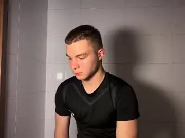 Chaturbate Nude Webcam of ben_harmon