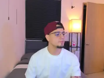 Chaturbate Best live sex cam show of kendel_dimitri