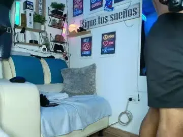 Chaturbate Sex Cam of leenar_key