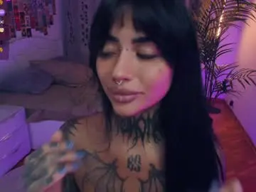 Chaturbate Live Sex Cam of light_my_f1re