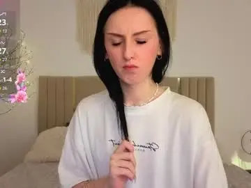 Chaturbate Nude Webcam of little1_molly