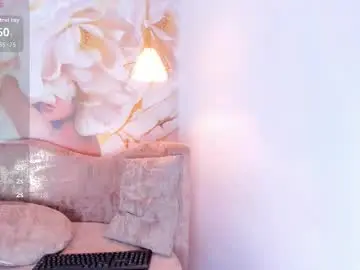Chaturbate Best live sex cam show of monik_fox_cr