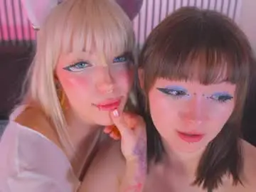 Chaturbate Live Sex Cam of nikkisilk