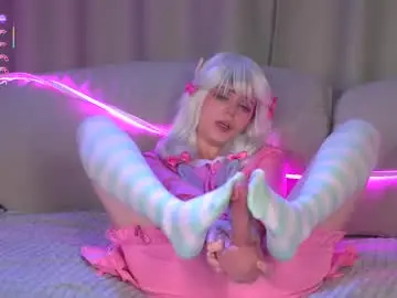 Chaturbate Best live sex cam show of nikkisilk