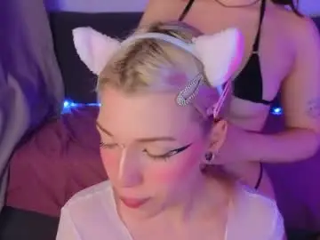 Chaturbate Watch Live Sex Cams of nikkisilk