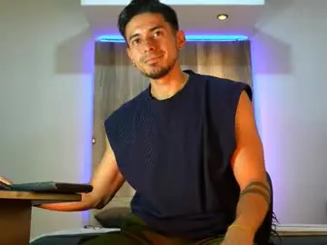 Chaturbate Nude Webcam of andrew_elliot