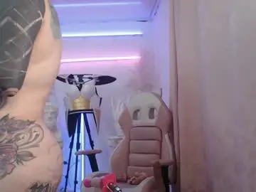 Chaturbate Adult Webcam of angelacianuro_2