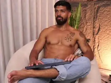 Chaturbate Live Sex Cam of dann_saenz