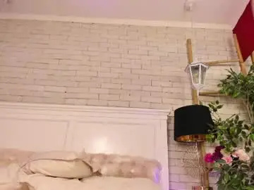Chaturbate Watch Live Sex Cams of emillybronte