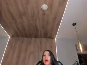 Chaturbate Live Sex Cam of leahlombardi_