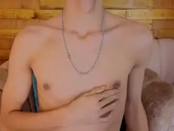 Chaturbate Nude Webcam of prettyboyy_13