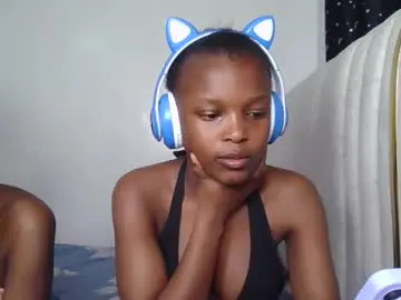 Chaturbate Adult Video Chat of smiley_luv1