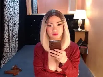 Chaturbate Live Sex Cam of sweettrixiee