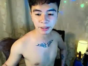 Chaturbate Live Sex Cam of asiancarl_bigcock