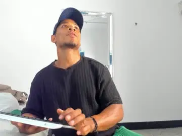 Chaturbate Watch Live Sex Cams of dicklatin_2893