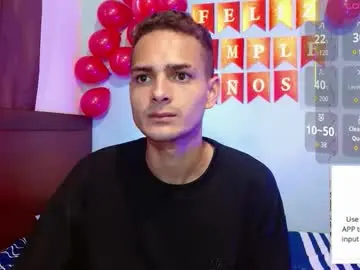 Chaturbate Live Sex Cam of jeffstyle18