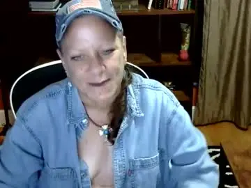 Chaturbate Live Sex Cam of bentmountain