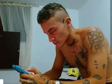 Chaturbate Live Sex Cam of bray_hotboy