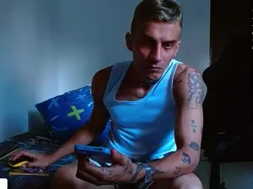 Chaturbate Live Sex Cam of bray_hotboy