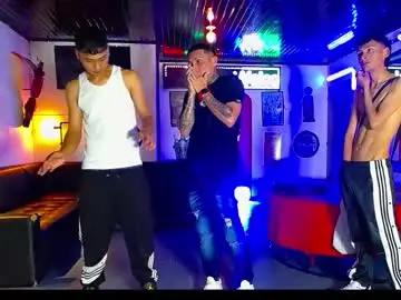 Chaturbate Watch Live Sex Cams of extrangers