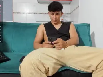 Chaturbate Live Porn of jacques_cardiet
