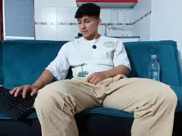 Chaturbate Live Sex Cam of jacques_cardiet
