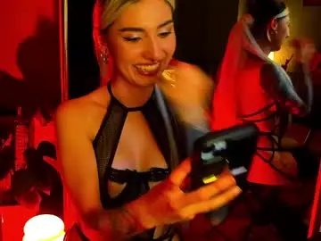 Chaturbate Live Porn of naugthymila3