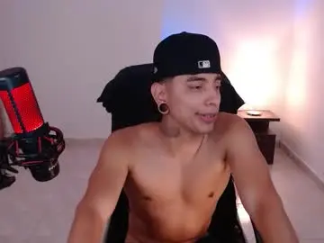 Chaturbate Best live sex cam show of saenz_hotx