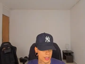 Chaturbate Live Sex of saenz_hotx