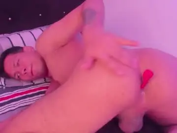 Chaturbate Sex Cam of tommy_steelee