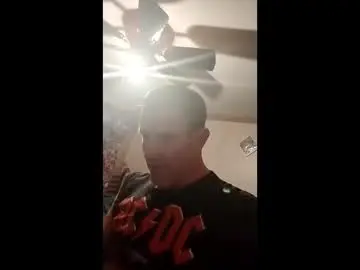 Chaturbate Nude Webcam of aaronhorrocks