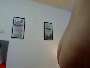 Chaturbate Live Sex Cam of amaia_monet