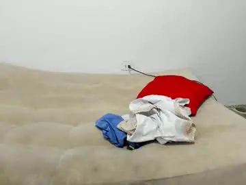 Chaturbate Watch Live Sex Cams of horrny_18_victoria