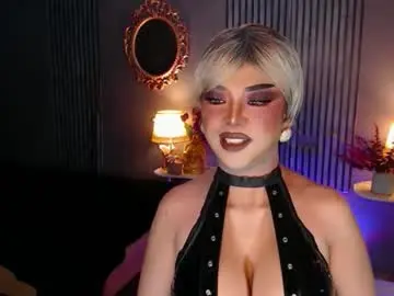 Chaturbate Free Live Porn of hugecockchristine