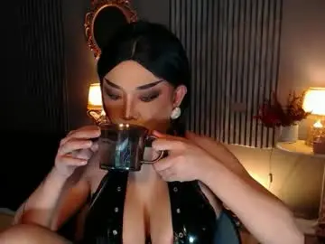 Chaturbate Free Porn Cam of hugecockchristine