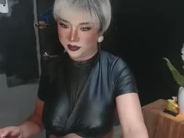 Chaturbate Adult Video Chat of hugecockchristine