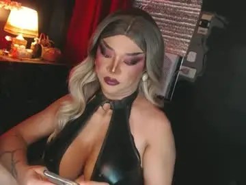 Chaturbate Nude Webcam of hugecockchristine