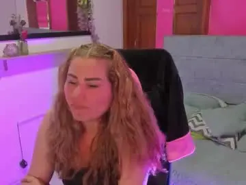 Chaturbate Sex Cam of julieta_star69