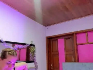 Chaturbate Watch Live Sex Cams of julieta_star69