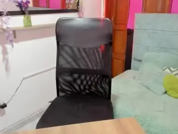 Chaturbate Adult Video Chat of julieta_star69